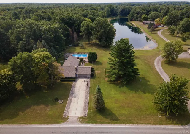 2nd image of 21645 Swan Creek Rd, Merrill, MI 48637 | MLS# 61050218721
