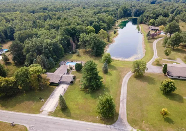 3rd image of 21645 Swan Creek Rd, Merrill, MI 48637 | MLS# 61050218721
