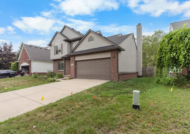 Photo 3 of Single family home for sale at 7734 Greene Farm Dr, Ypsilanti, MI 48197 | MLS# 81026043110 | Listing updated on 2026-09-15