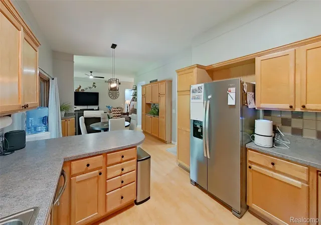 Photo 4 of Single family home for sale at 5307 Edgelake Dr, Hamburg Township Livingston, MI 48169 | MLS# 20261065149 | Listing updated on 2026-09-11