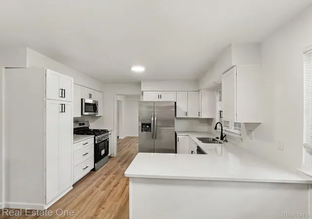 Photo 2 of Single family home for sale at 15562 Levan Rd, Livonia, MI 48154 | MLS# 20261065168 | Listing updated on 2026-09-10