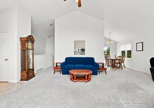 5th image of 2700 Cape Coral Dr Sw, Wyoming, MI 49418 | MLS# 65026043132