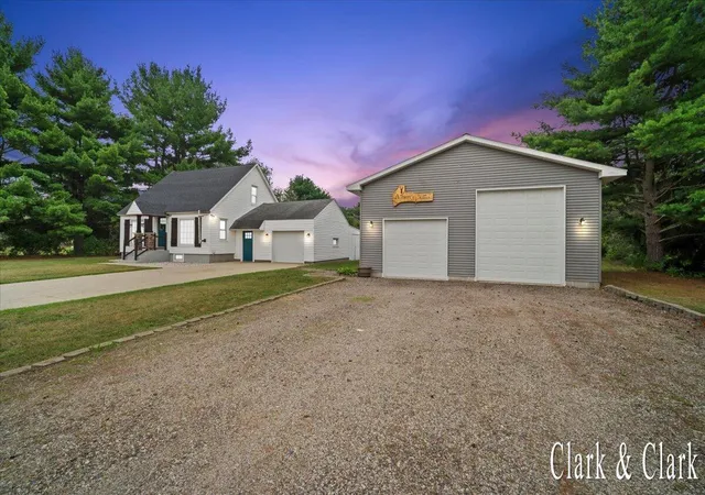 1st image of 2016 E Croton Dr, Newaygo, MI 49337 | MLS# 65026043122