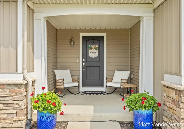 Photo 4 of Single family home for sale at 3501 Tearose Dr, Hudsonville, MI 49426 | MLS# 65026043126 | Listing updated on 2026-09-17
