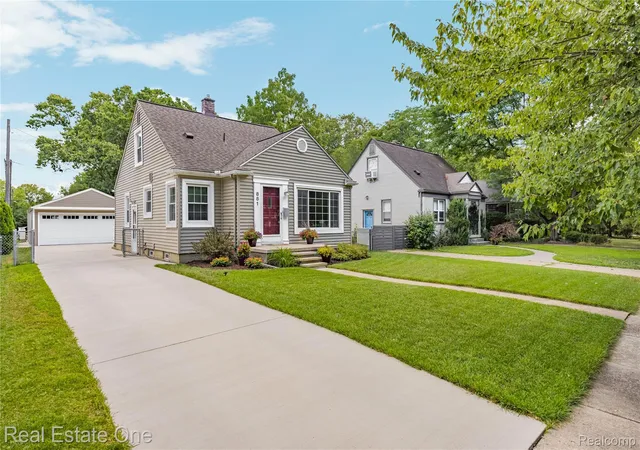 Photo 1 of Sale Pending at 881 W Maplehurst St, Ferndale, MI 48220 | MLS# 20261065174 | Listing updated on 2026-08-23