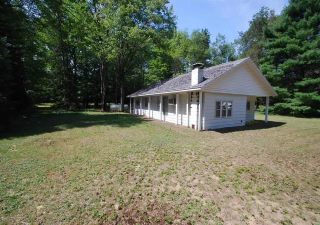 2nd image of 5295 Cedar Lake Rd, Gladwin, MI 48624 | MLS# 77080072432