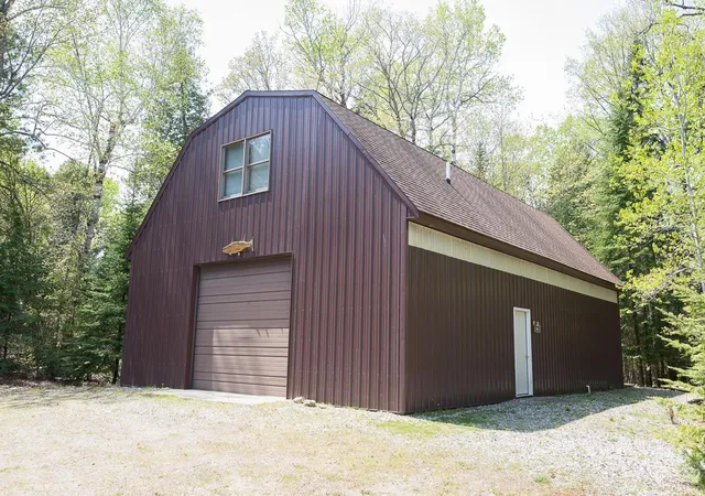 35th image of 34014 S Sturgeon Bay Rd, Drummond Island, MI 49726 | MLS# 66026043134