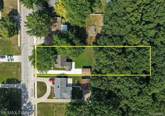 2nd image of 30008 Beechwood St, Garden City, MI 48135 | MLS# 20261065190