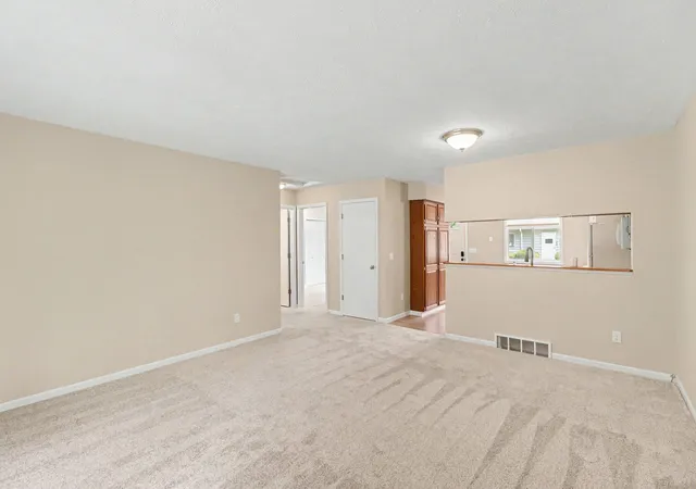 2nd image of 4950 Weston Ave, Kalamazoo, MI 49006 | MLS# 66026043145
