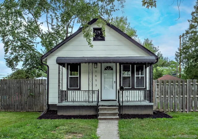 Photo 1 of Single family home for sale at 1453 Camden St, Ferndale, MI 48220 | MLS# 20261065195 | Listing updated on 2026-08-20