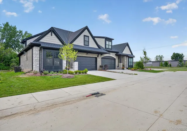 2nd image of 2020 Breckenridge Ct, Rochester Hills City Oakland, MI 48307 | MLS# 20261065197