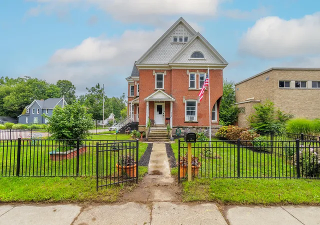 1st image of 312 Capital Ave Ne, Battle Creek, MI 49017 | MLS# 64026043151
