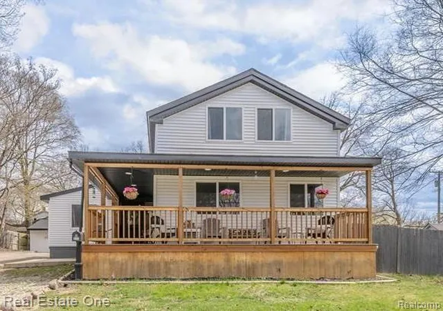 1st image of 515 S Michigan Ave, Howell, MI 48843 | MLS# 20261065215