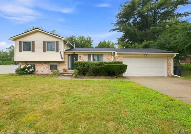 1st image of 32 S Eastway Dr, Pontiac City Oakland, MI 48342 | MLS# 20261065217