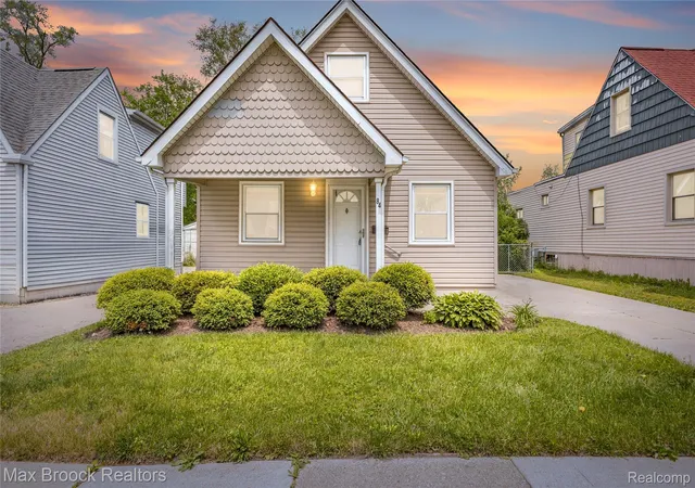 Photo 1 of Single family home for sale at 84 W Browning Ave, Hazel Park, MI 48030 | MLS# 20261065223 | Listing updated on 2026-08-18