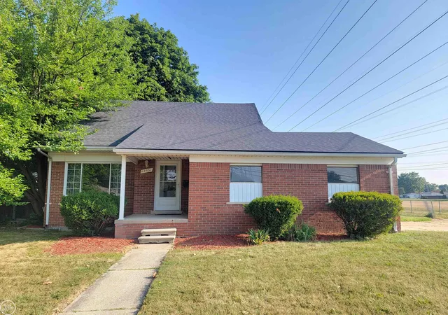 Photo 1 of Single family home for sale at 12531 Common Rd, Warren, MI 48093 | MLS# 58050218747 | Listing updated on 2026-09-10