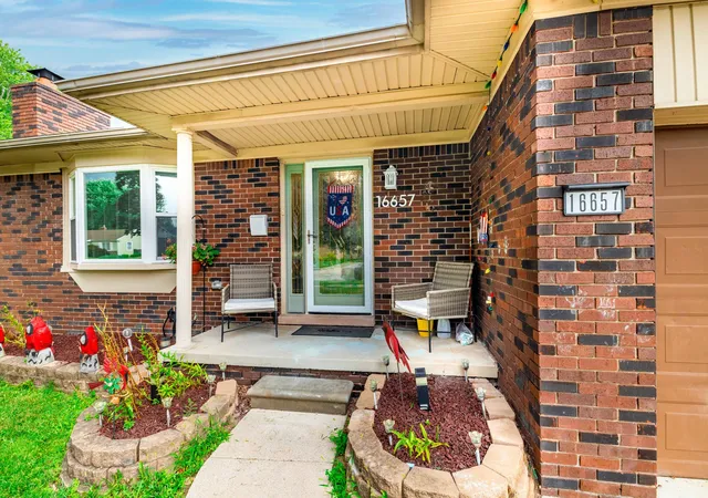 Photo 1 of Sale Pending at 16657 Kennebec St, Southgate, MI 48195 | MLS# 81026043169 | Listing updated on 2026-09-16
