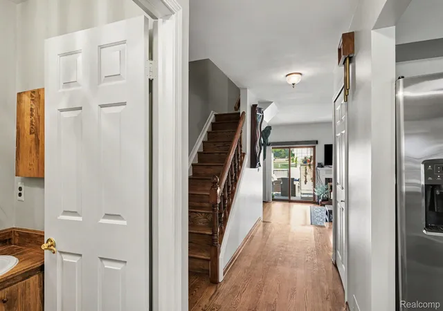 Photo 3 of Condo for sale at 33362 Jefferson Ave, Saint Clair Shores, MI 48082 | MLS# 20261065231 | Listing updated on 2026-09-09