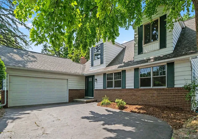 1st image of 2711 Armstrong Dr, Lake Orion, MI 48360 | MLS# 20261065250