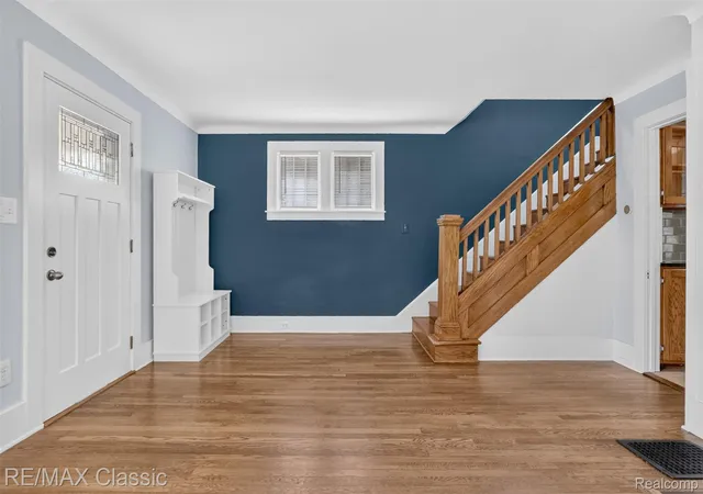 Photo 3 of Single family home for sale at 909 Fernwood Rd, Royal Oak, MI 48067 | MLS# 20261065252 | Listing updated on 2026-09-29