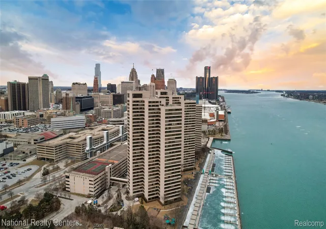 Photo 2 of Condo for sale at 1001 W Jefferson Ave #300/24j, Detroit, MI 48226 | MLS# 20261065265 | Listing updated on 2026-09-14