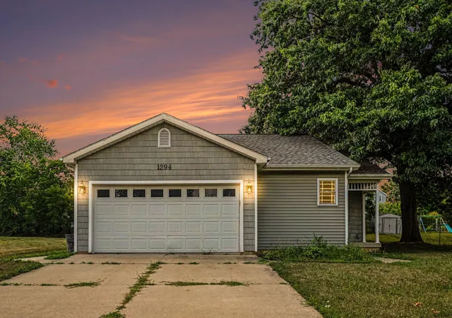 1st image of 1294 Chalmers Dr, Battle Creek, MI 49015 | MLS# 66026043180
