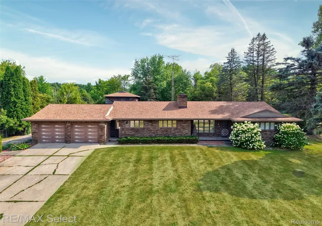 1st image of 11080 Lapeer Rd, Davison, MI 48423 | MLS# 20261065276