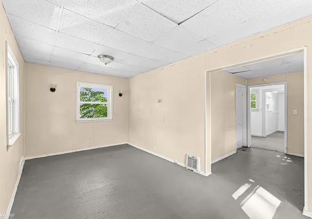 Photo 4 of Single family home for sale at 2622 Swayze St, Flint, MI 48503 | MLS# 5050218768 | Listing updated on 2026-08-17