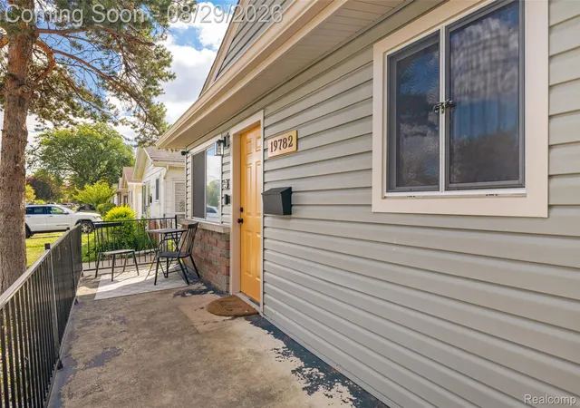 Photo 3 of Single family home for sale at 19782 Woodward St, Clinton Charter Township Macomb, MI 48035 | MLS# 20261065284 | Listing updated on 2026-09-09