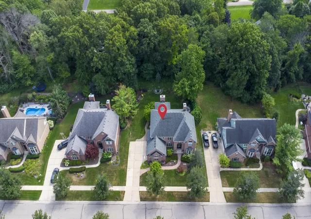 5th image of 2280 Ivy Hill Dr, Commerce Township, MI 48382 | MLS# 81026043185