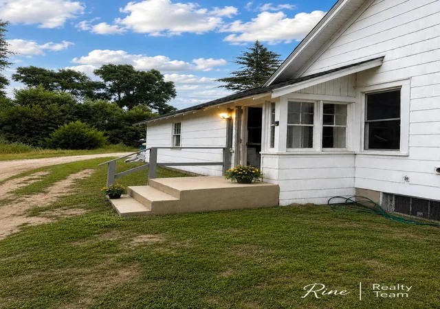 2nd image of 264 N Cass St, Morley, MI 49336 | MLS# 65026043190