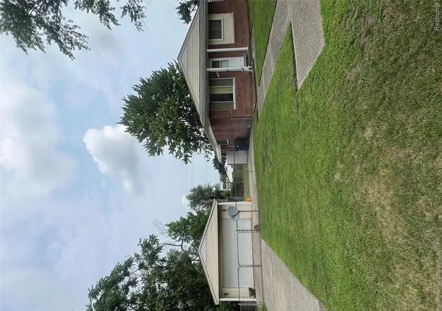 Photo 2 of Single family home for sale at 33464 Beechnut St, Westland City Wayne, MI 48186 | MLS# 20261065295 | Listing updated on 2026-08-25