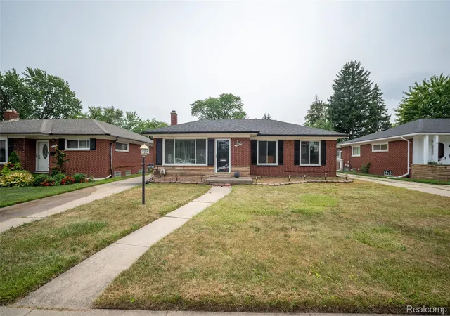 2nd image of 16786 Sprenger Ave, Eastpointe, MI 48021 | MLS# 20261065298