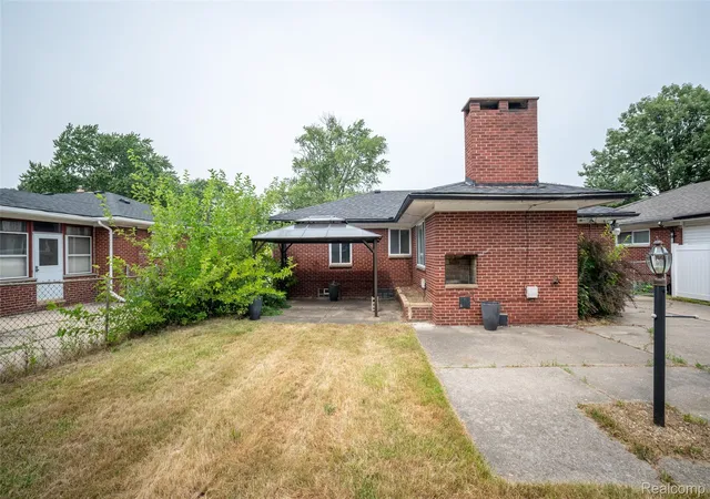 31st image of 16786 Sprenger Ave, Eastpointe, MI 48021 | MLS# 20261065298