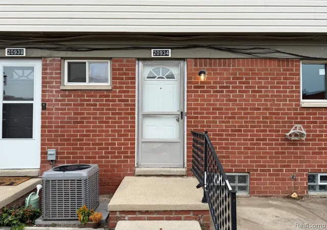 2nd image of 20934 Hunt, Roseville, MI 48066 | MLS# 20261065299