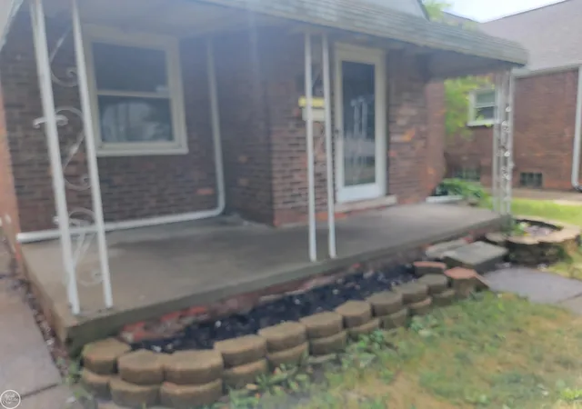 2nd image of 19928 Washtenaw St, Harper Woods, MI 48225 | MLS# 58050218773