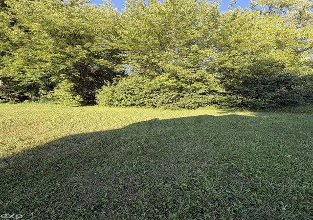 4th image of 2414 Hazelwood Ave, Saginaw, MI 48601 | MLS# 58050218781