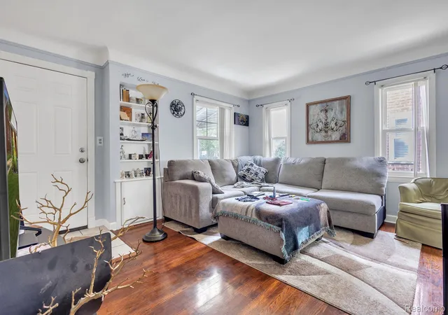 Photo 3 of Single family home for sale at 1520 Michigan Blvd, Lincoln Park City Wayne, MI 48146 | MLS# 20261065305 | Listing updated on 2026-08-24