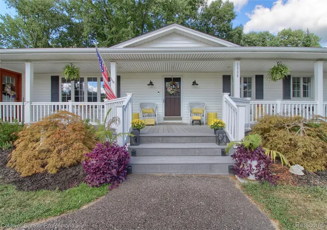 3rd image of 1500 Duff Ln, Milford, MI 48381 | MLS# 20261065334
