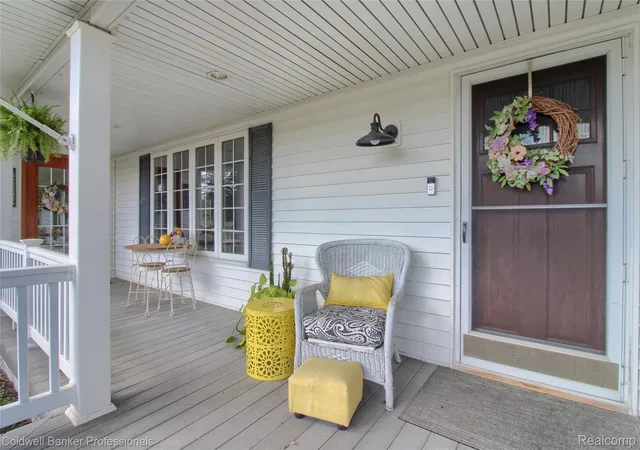 5th image of 1500 Duff Ln, Milford, MI 48381 | MLS# 20261065334