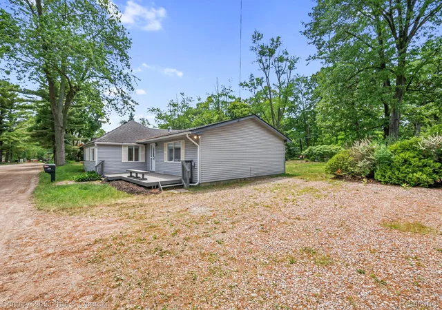 2nd image of 2374 Lakena Rd, West Bloomfield, MI 48324 | MLS# 20261065359