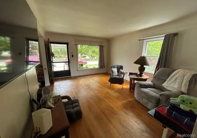 Photo 3 of Single family home for sale at 9976 Quandt Ave, Allen Park, MI 48101 | MLS# 20261065358 | Listing updated on 2026-09-09
