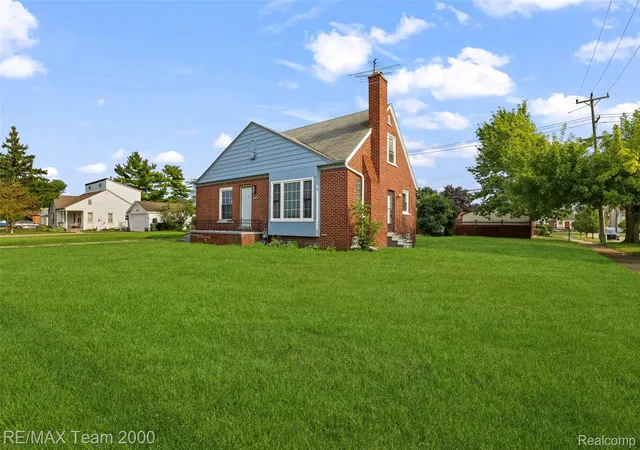 Photo 3 of Single family home for sale at 14641 Moran Rd, Allen Park, MI 48101 | MLS# 20261065361 | Listing updated on 2026-09-30