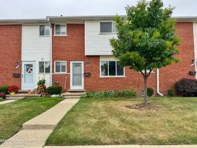 Listing Photo 11 - Condo for sale in 8735 Sterling St located at 8735 Sterling St, Center Line, MI 48015 - Unit 8735 Sterling St
