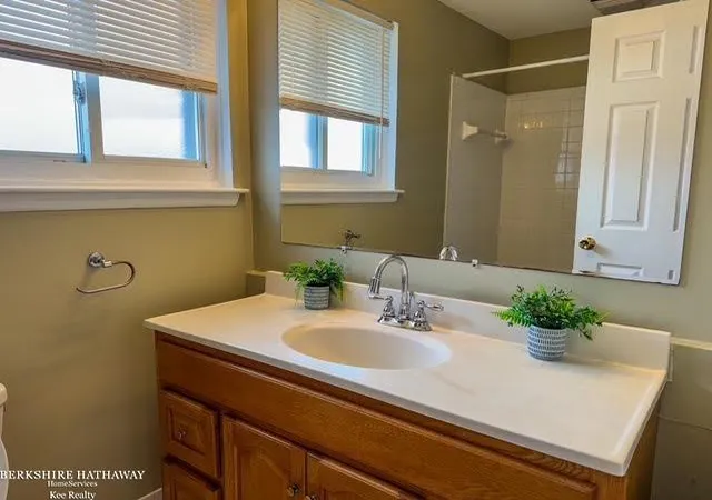 Listing Photo 2 - Condo for sale in building located at 8735 Sterling St, Center Line, MI 48015 - Unit #