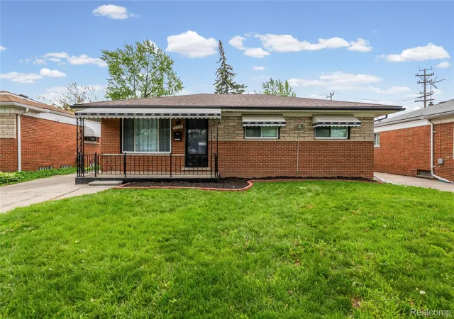 Photo 1 of Single family home for sale at 7218 Superior, Center Line City Macomb, MI 48015 | MLS# 20261065367 | Listing updated on 2026-08-27