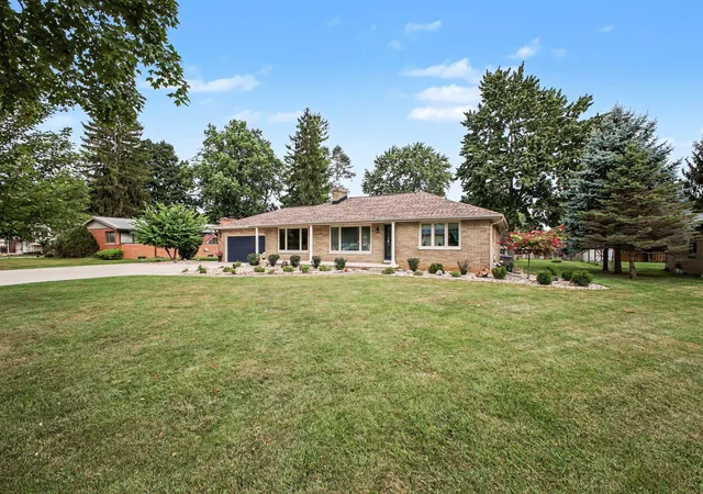 1st image of 3138 Mccain Rd, Jackson, MI 49203 | MLS# 81026043220