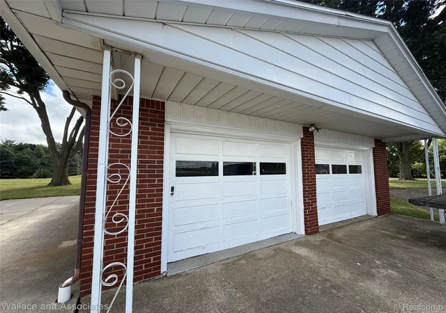 Photo 4 of Single family home for sale at 365 E Peck Rd, Peck, MI 48466 | MLS# 20261065377 | Listing updated on 2026-09-14