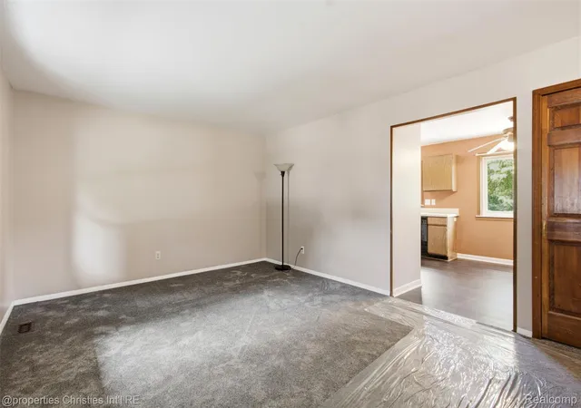 Photo 5 of Single family home for sale at 2814 Warrior Dr, Wixom City Oakland, MI 48393 | MLS# 20261065383 | Listing updated on 2026-08-22