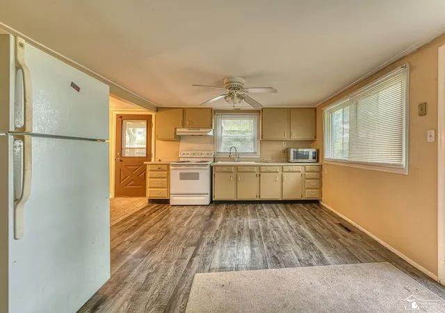 Photo 3 of Single family home for sale at 3198 W Sterns Rd, Lambertville, MI 48144 | MLS# 57050218803 | Listing updated on 2026-10-04